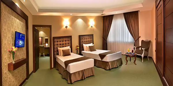 Alibaba https://cdn.alibaba.ir/ostorage/hotel-accommodation-images/68b44991a1e6f83605b7e162_سوئیت رویال 4 نفره (2).webp